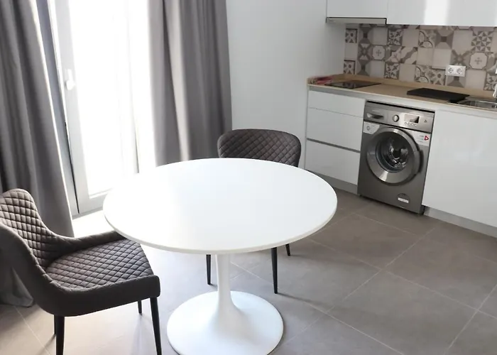 V&c * كونيل ذي لا فرونتيرا